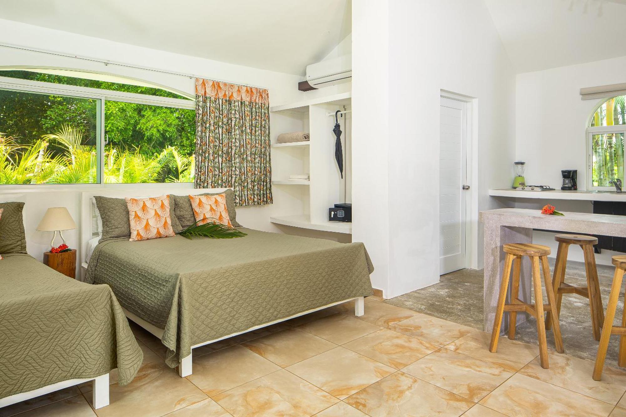 El Encuentro Surf Lodge Cabarete Exterior photo